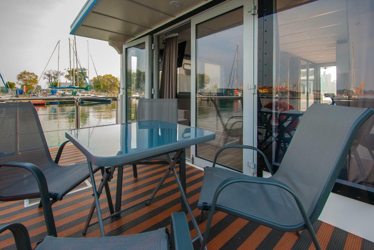 Apartamento Amber Houseboat Świnoujście Exterior foto